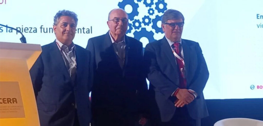 De izquierda a derecha: Juan Carlos Martín, Josep Bosch Sayols y José Luis Bravo