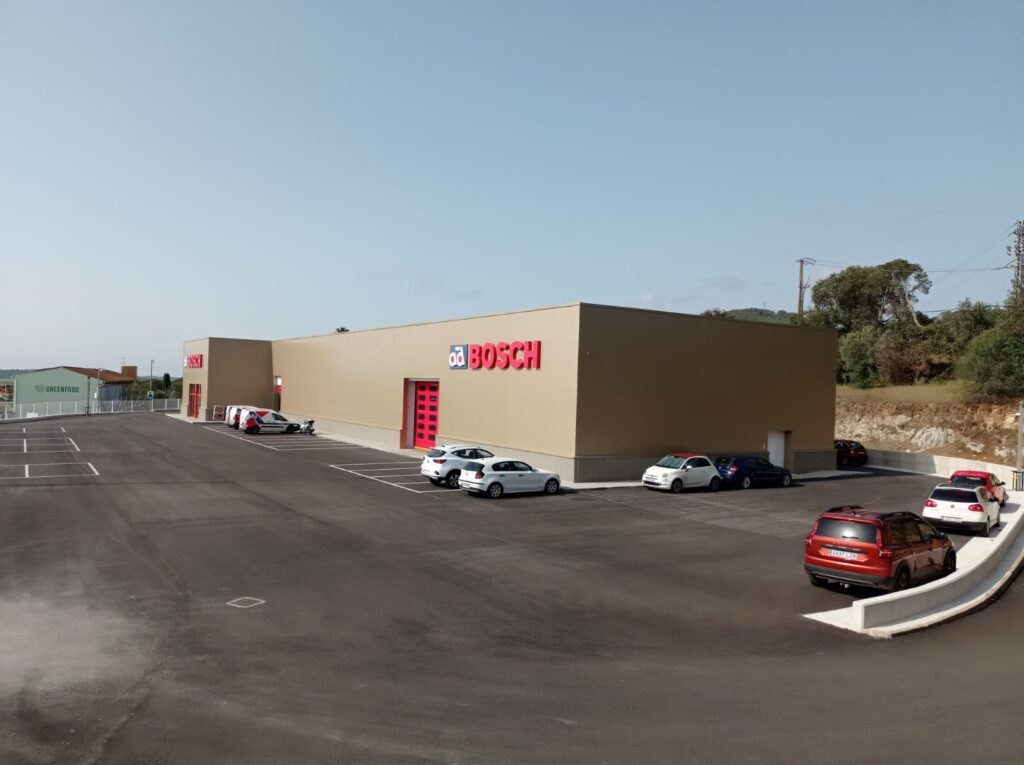 4c13410b-8320-4e8f-b346-eca927d9b472